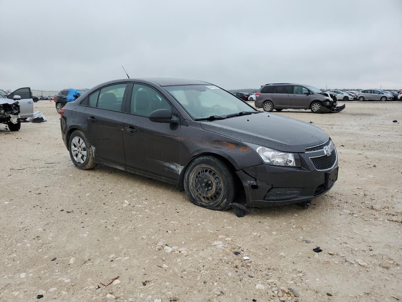 2014 CHEVROLET CRUZE LS - Image 4