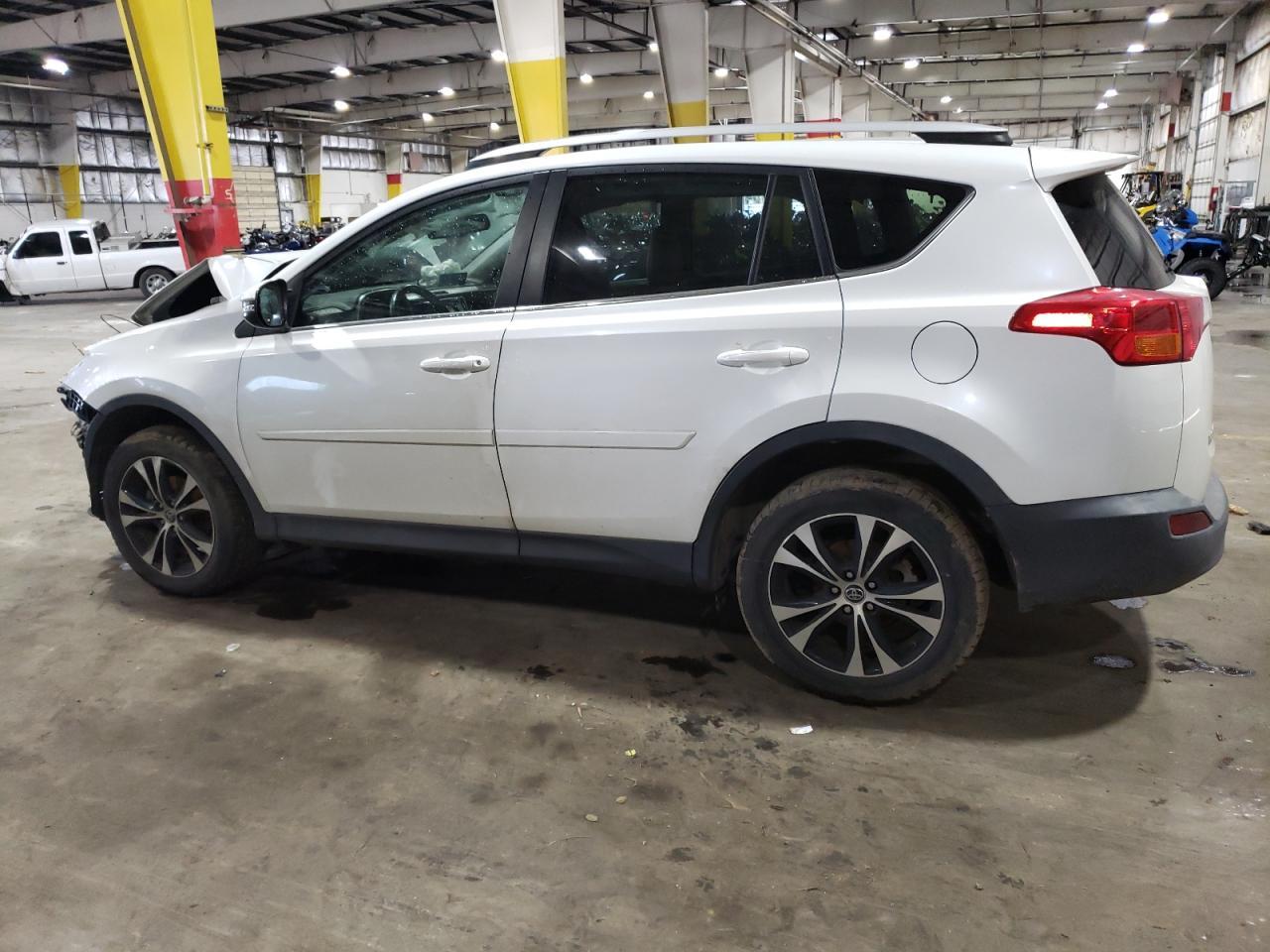 2015 TOYOTA RAV4 LIMIT - Фото 2
