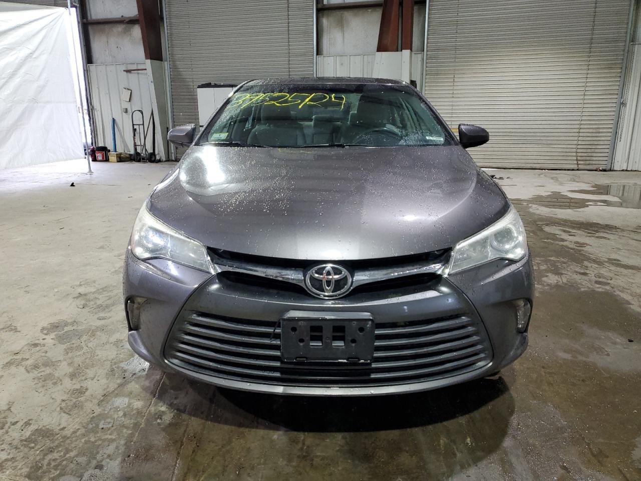 2016 TOYOTA CAMRY LE - Фото 5
