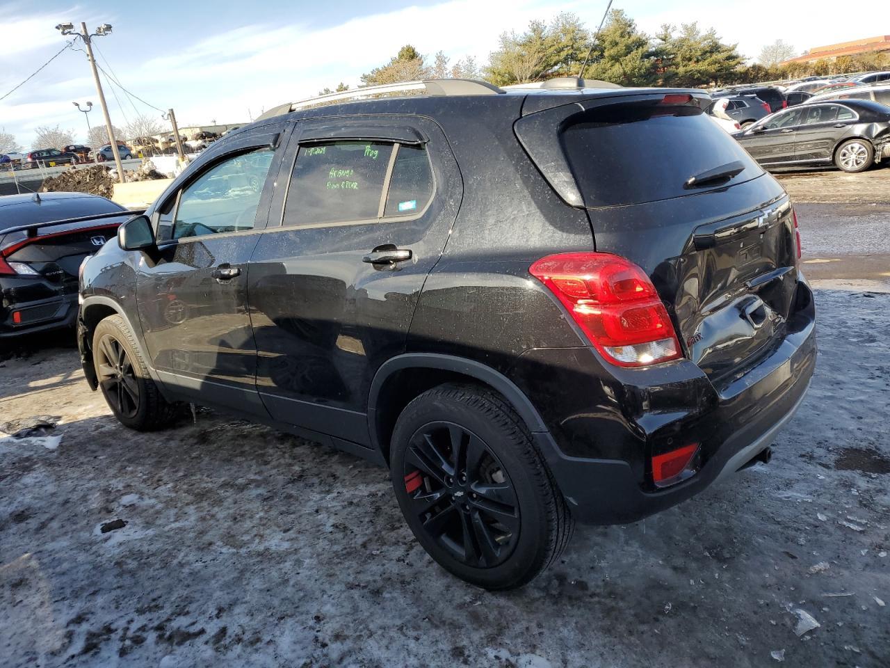 2021 CHEVROLET TRAX 1LT - Image 2