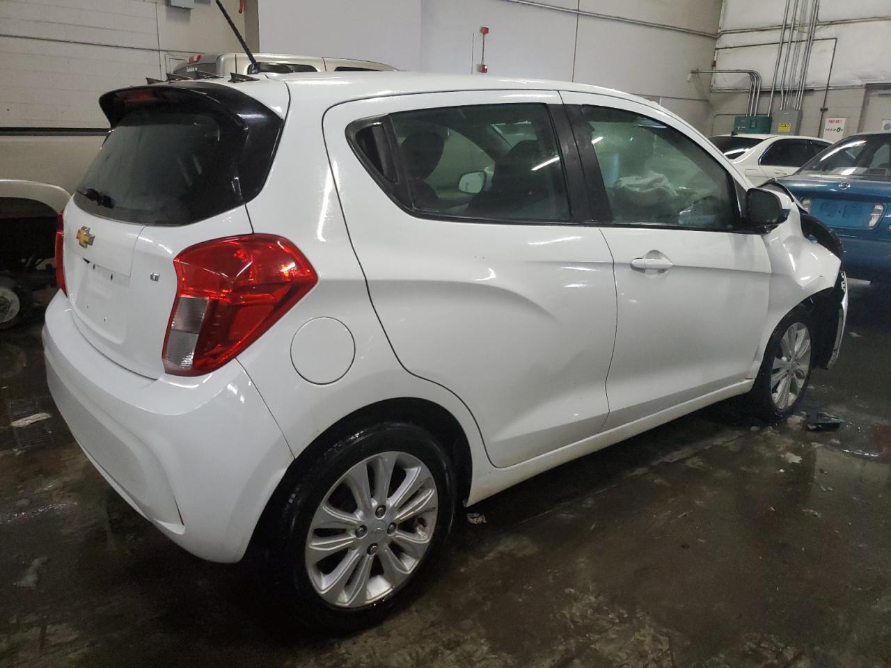 2018 CHEVROLET SPARK 1LT - Фото 3