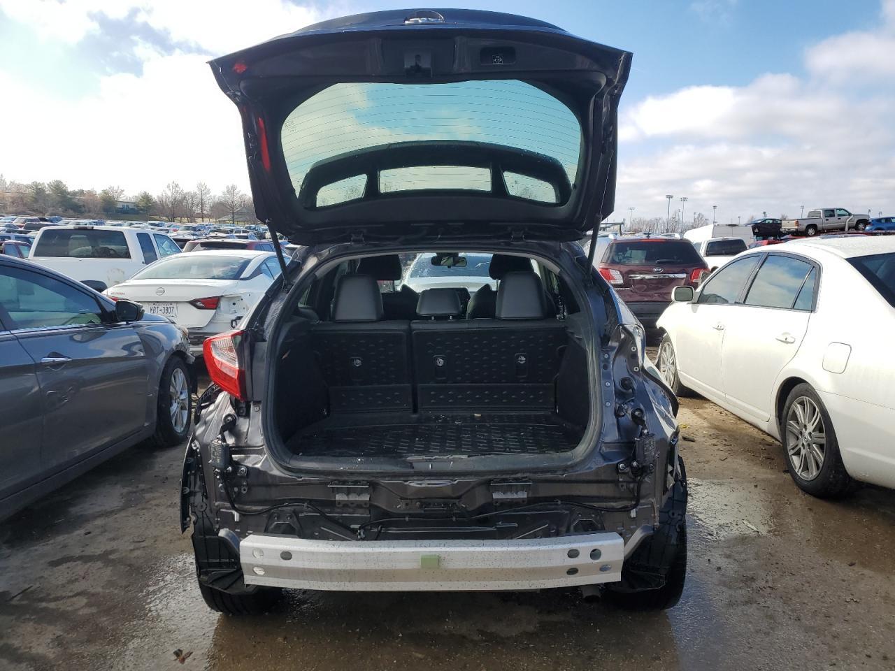 2021 TOYOTA C-HR XLE - Фото 6