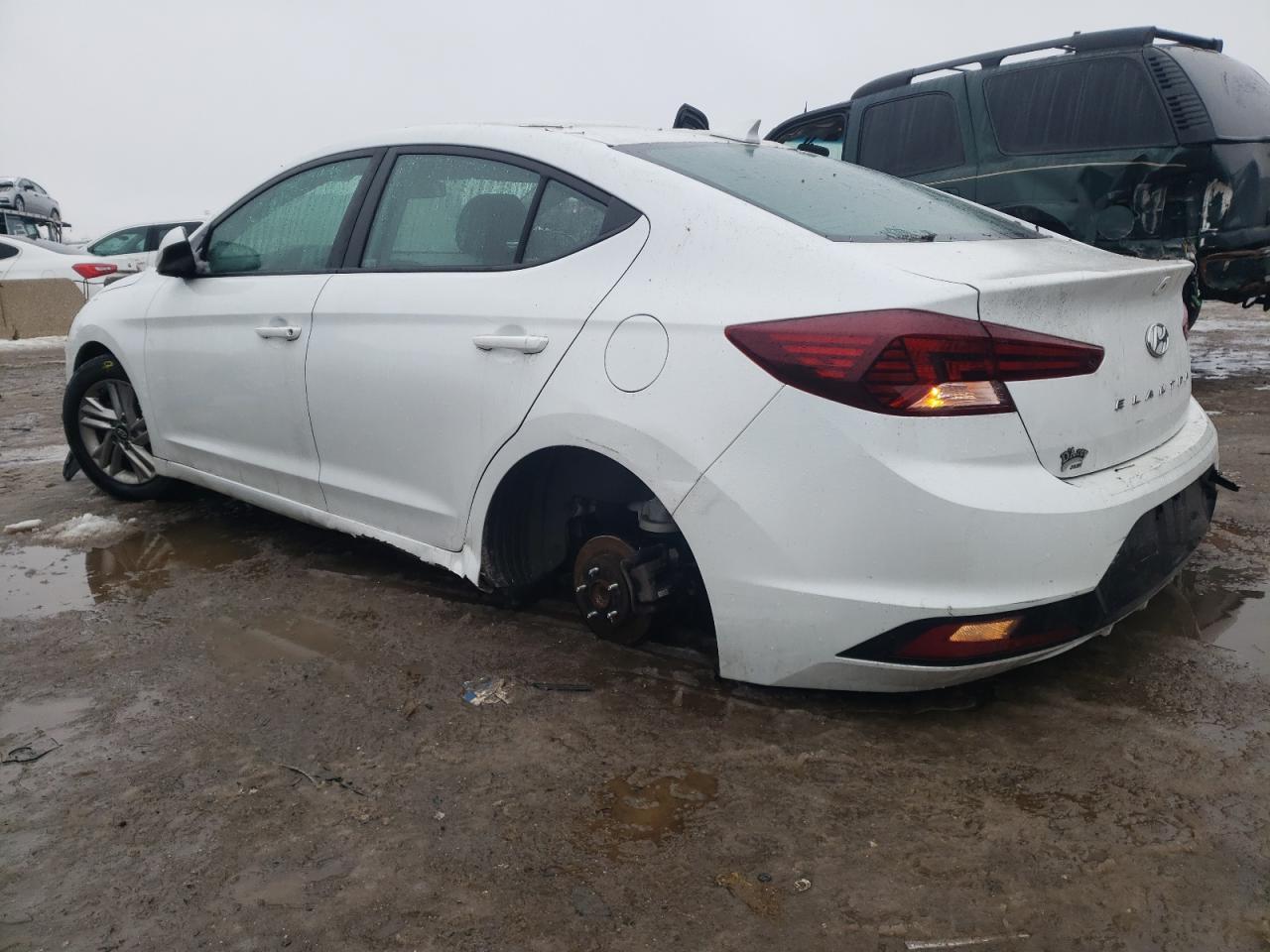 2019 HYUNDAI ELANTRA SE - Фото 2