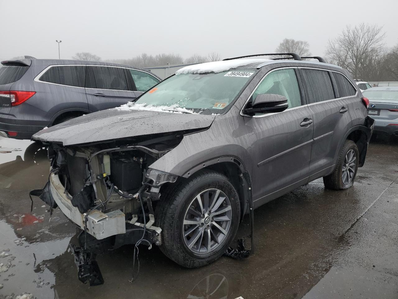 2017 TOYOTA HIGHLANDER car image