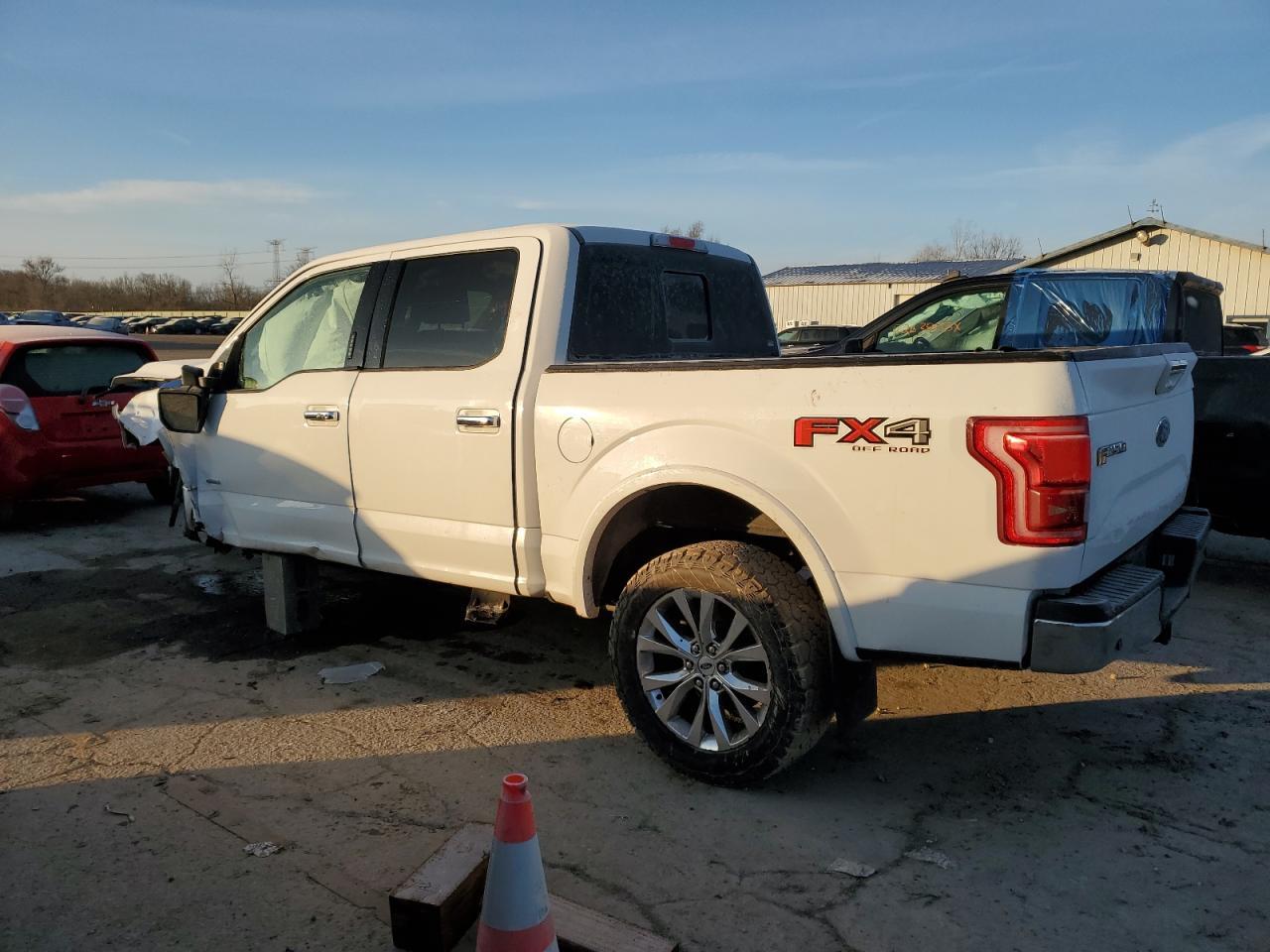 2016 FORD F150 SUPER - Фото 2