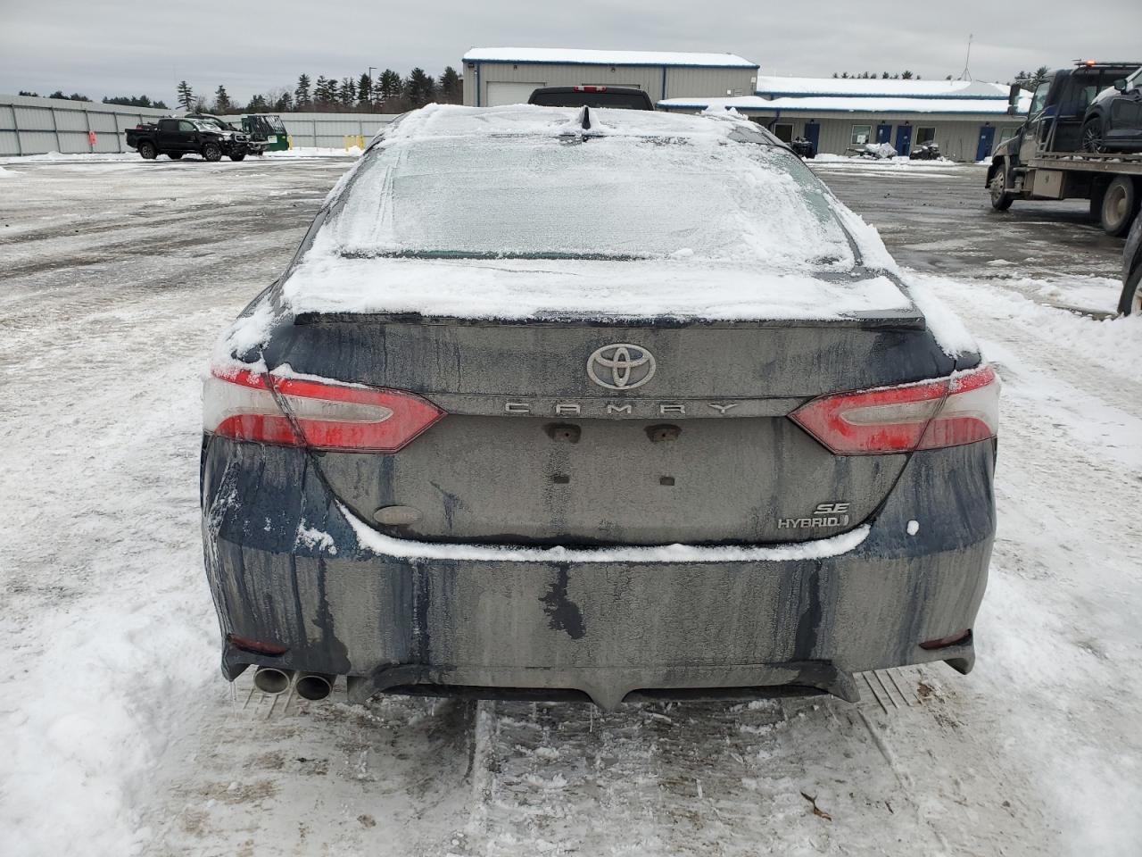 2020 TOYOTA CAMRY SE - Image 6