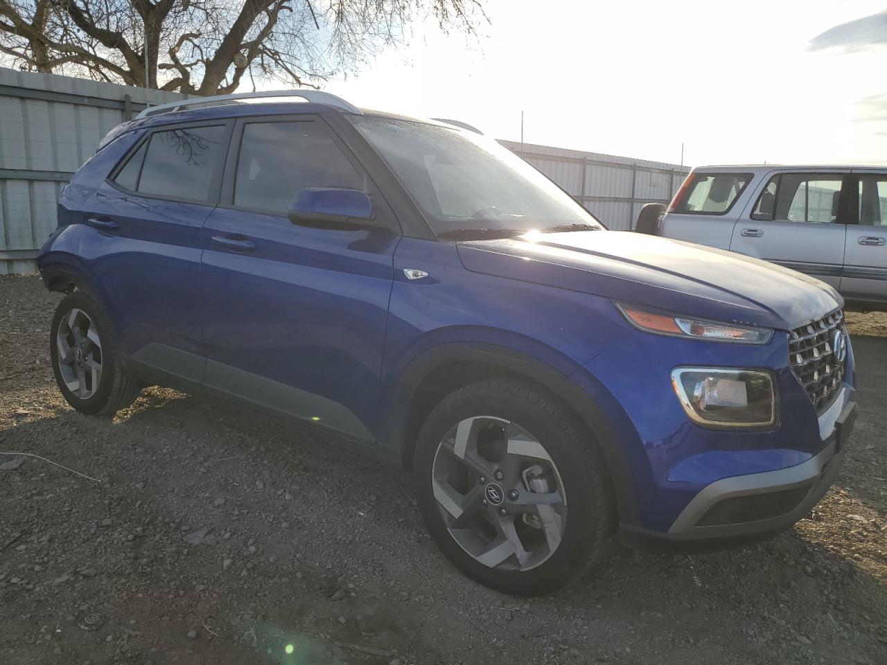 2023 HYUNDAI VENUE SEL - Фото 4