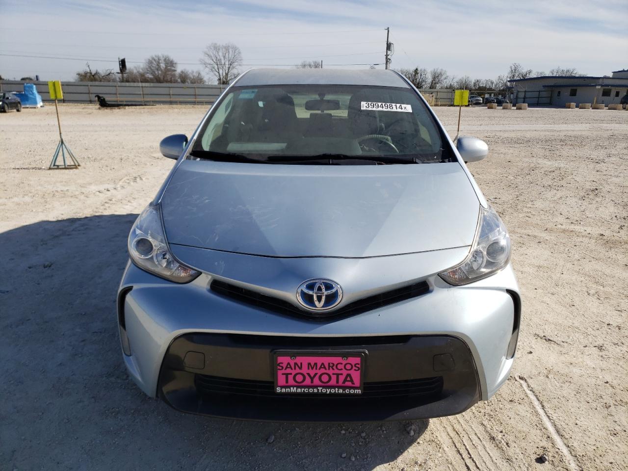 2016 TOYOTA PRIUS V - Image 5