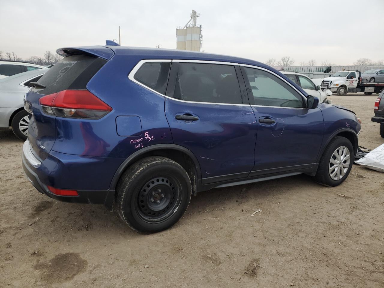 2018 NISSAN ROGUE S - Image 3