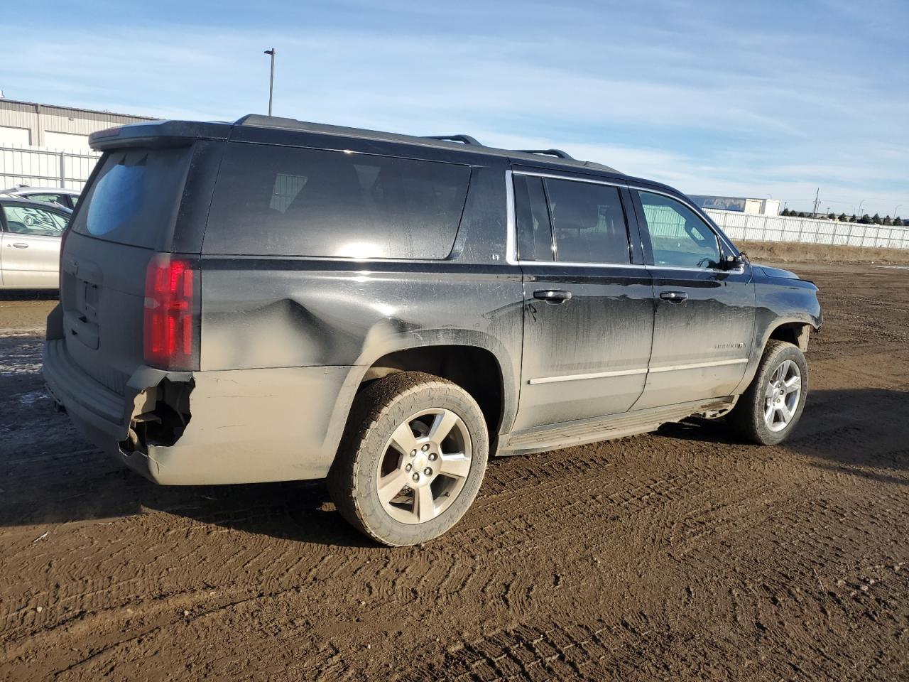 2017 CHEVROLET SUBURBAN K - Фото 3