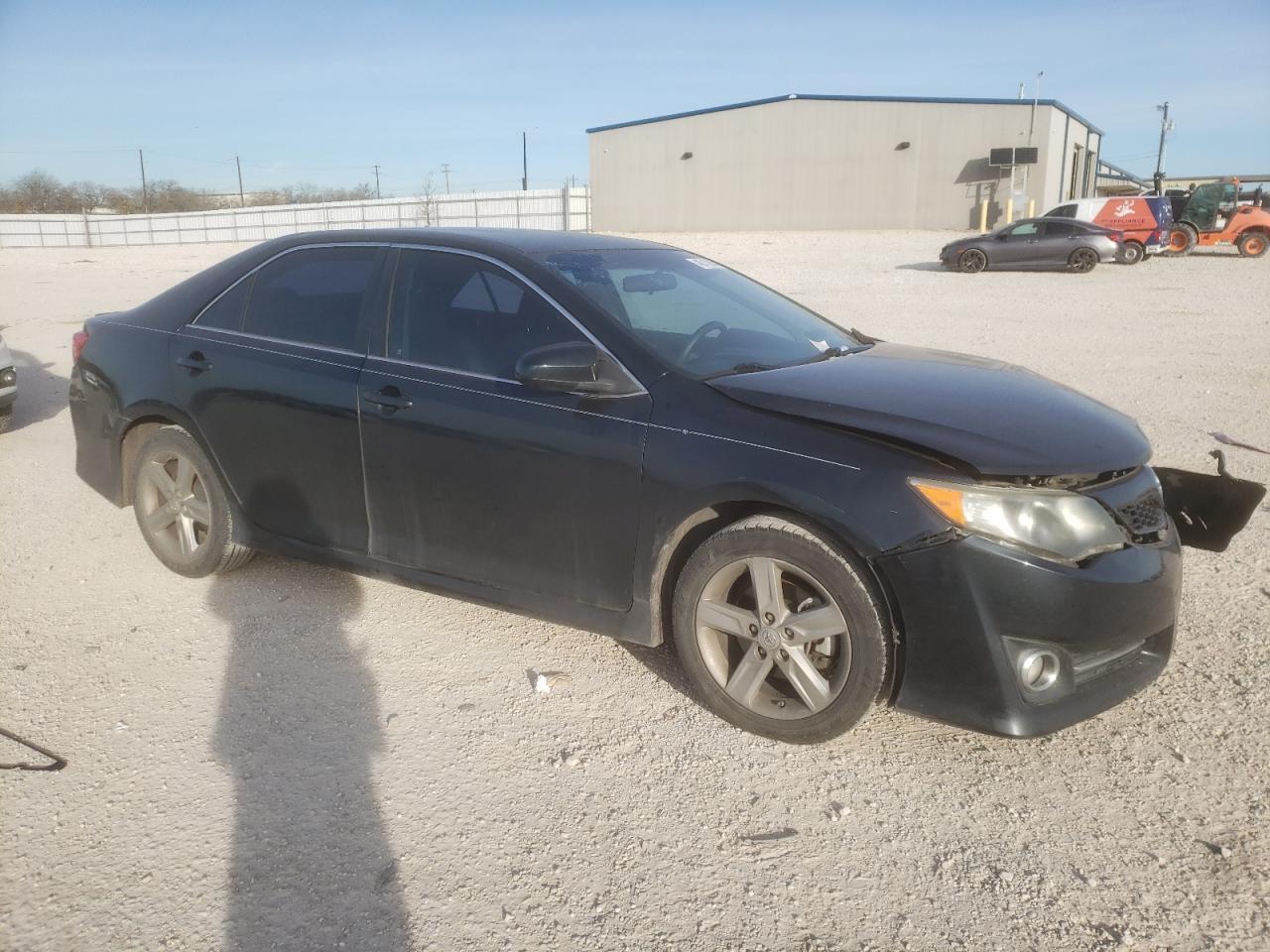 2013 TOYOTA CAMRY L - Image 4