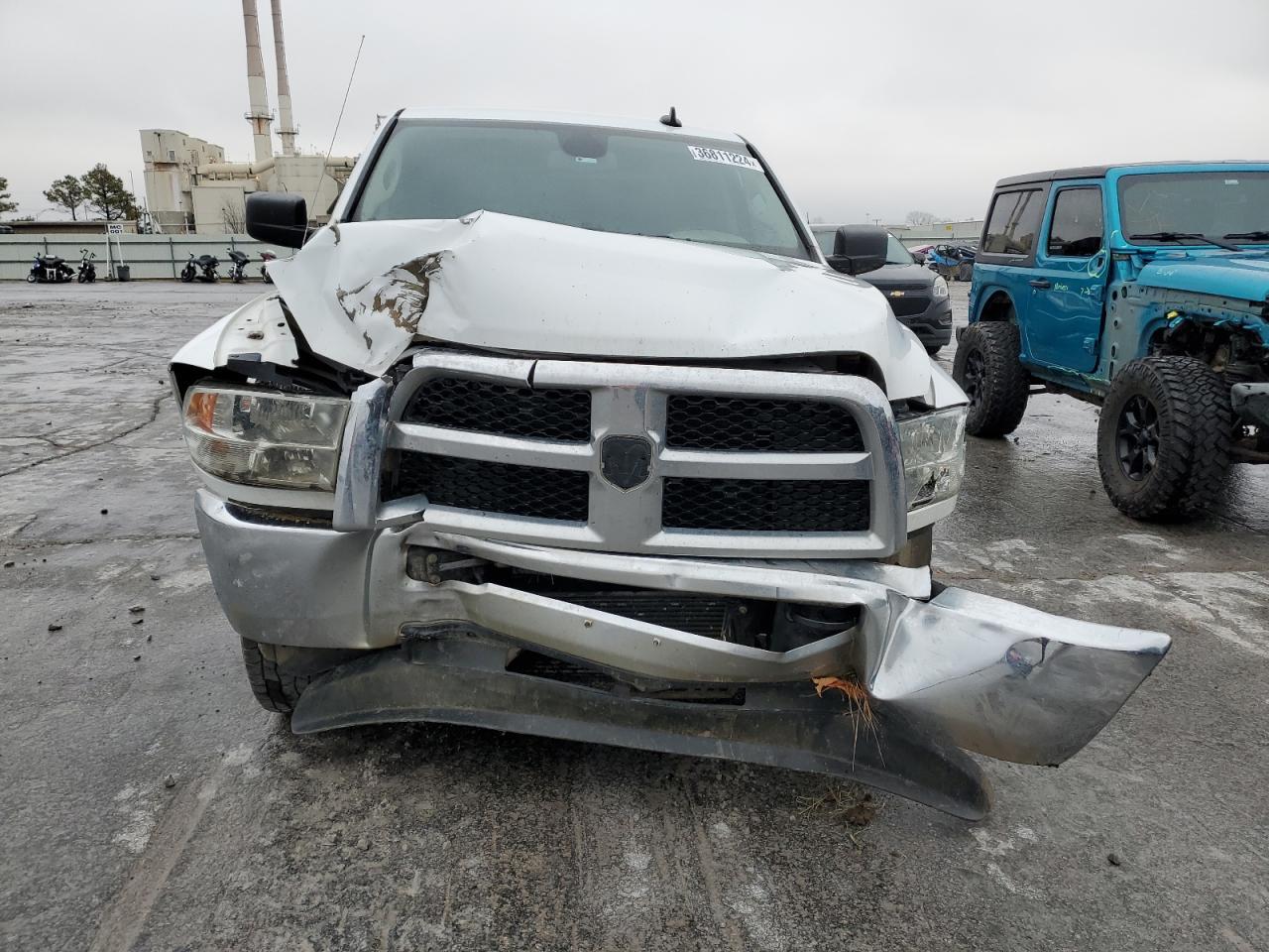 2018 RAM 2500 SLT - Image 5