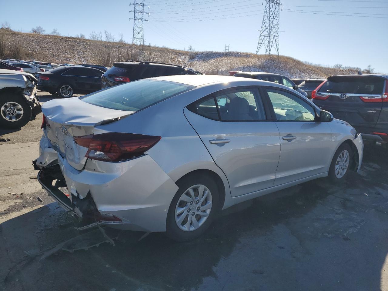 2019 HYUNDAI ELANTRA SE - Image 3