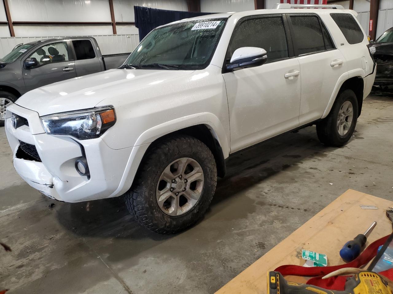 2018 TOYOTA 4RUNNER SR
