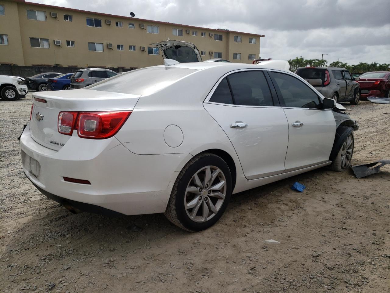 2015 CHEVROLET MALIBU LTZ - Фото 3