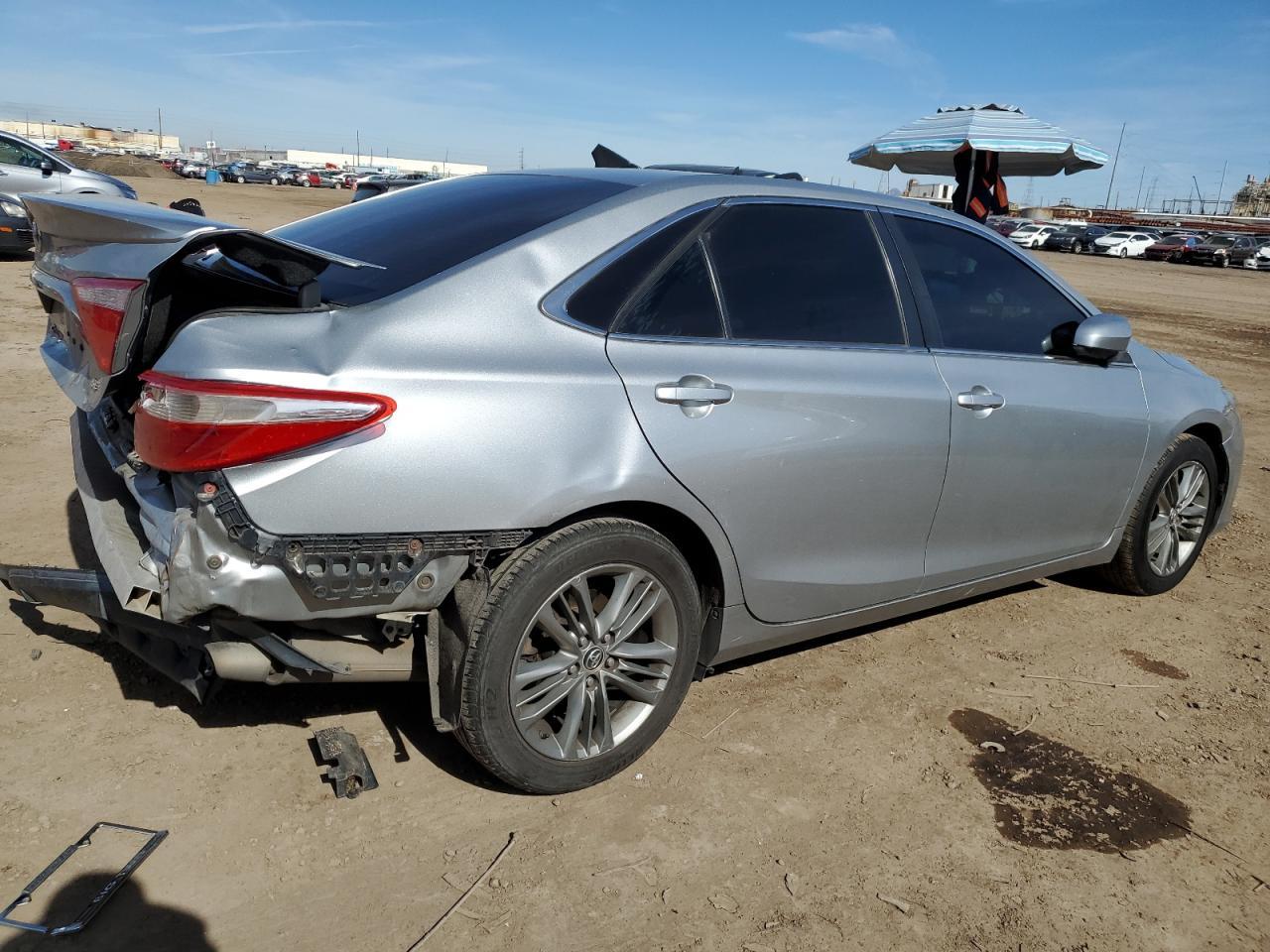 2016 TOYOTA CAMRY LE - Фото 3