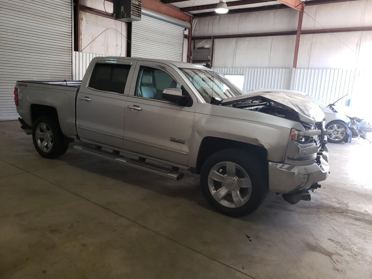 2018 CHEVROLET SILVERADO - Фото 4