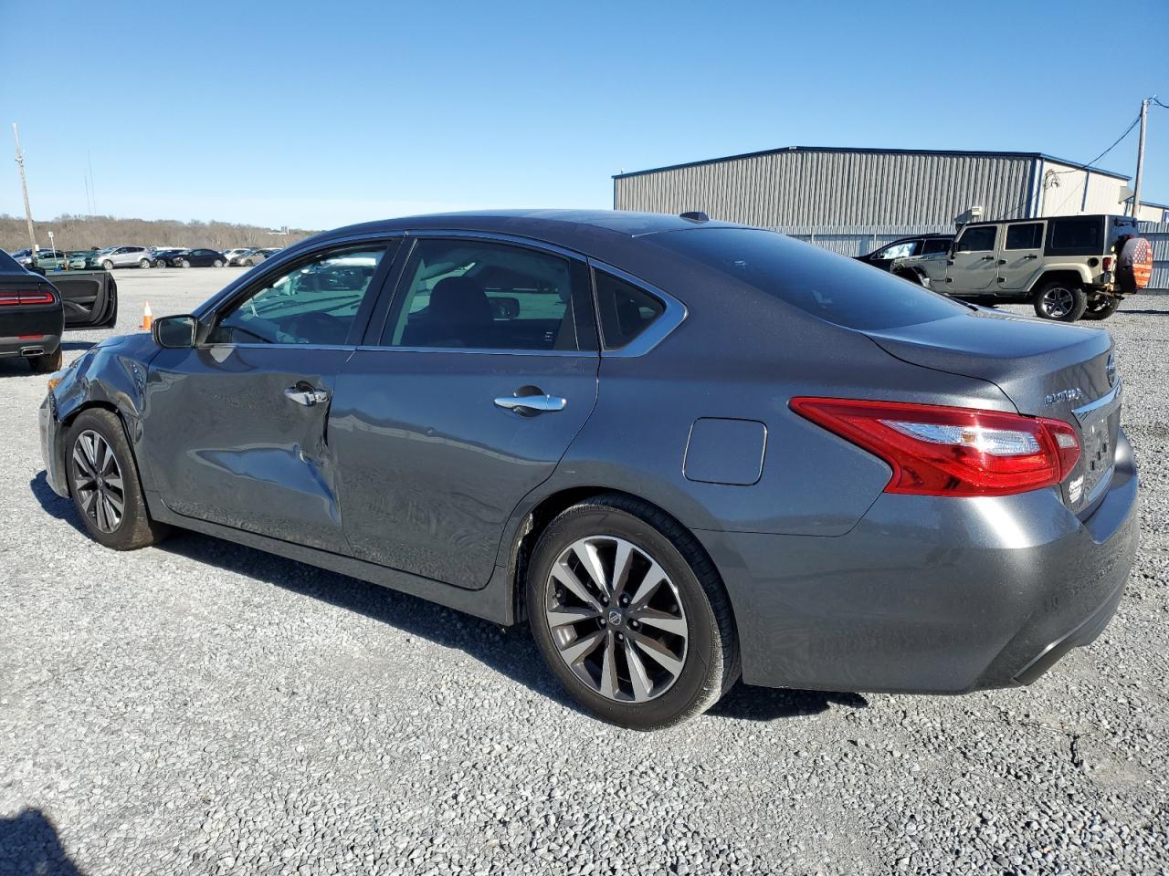 2017 NISSAN ALTIMA 2.5 - Фото 2