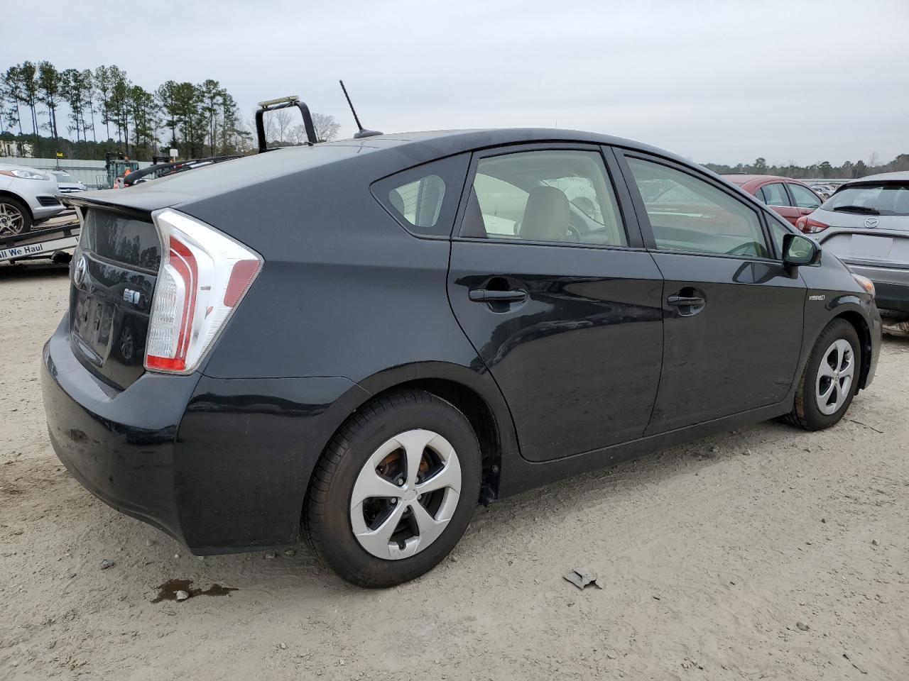 2015 TOYOTA PRIUS - Фото 3