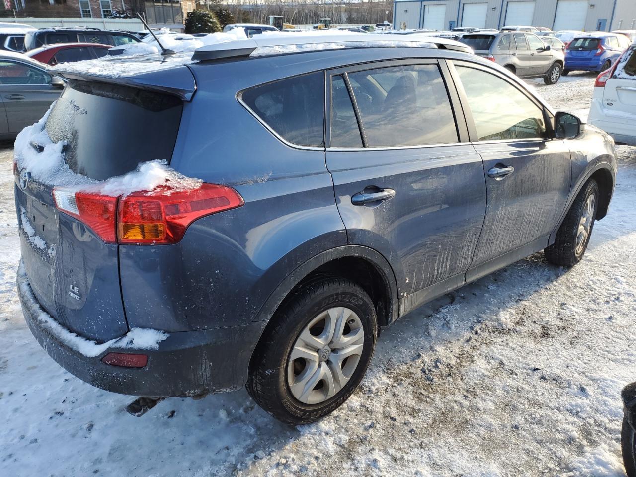 2014 TOYOTA RAV4 LE - Фото 3