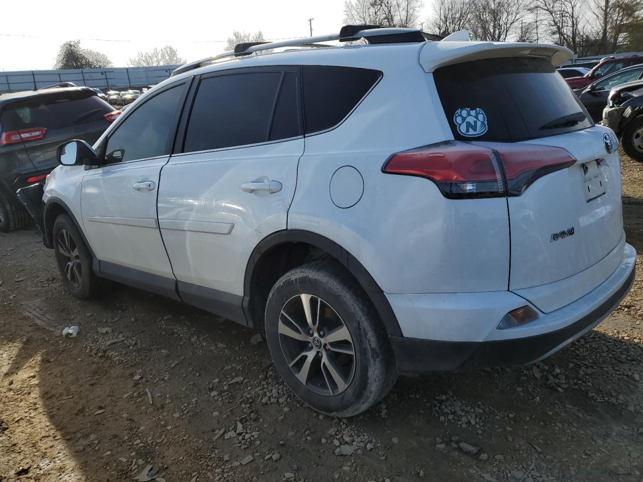 2017 TOYOTA RAV4 XLE - Фото 2