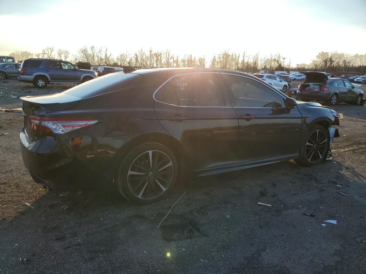 2018 TOYOTA CAMRY XSE - Image 3