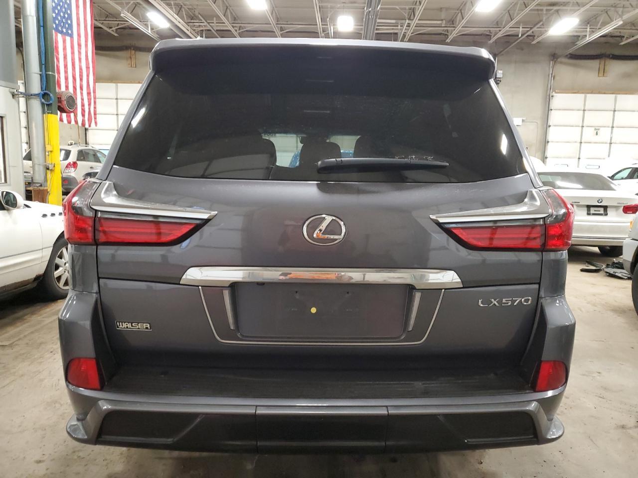 2020 LEXUS LX 570 - Фото 6