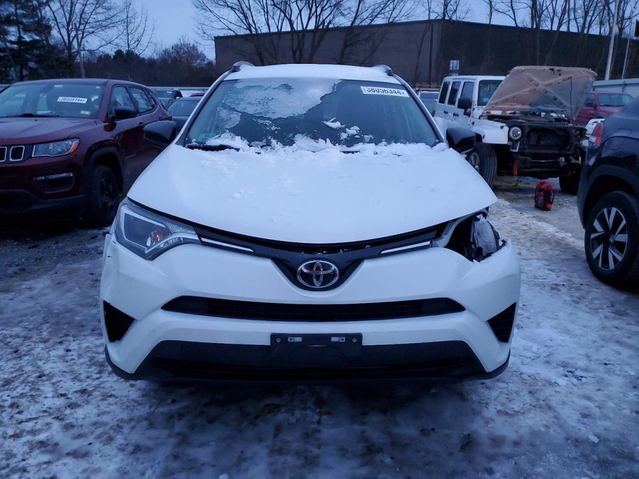 2017 TOYOTA RAV4 LE - Image 5