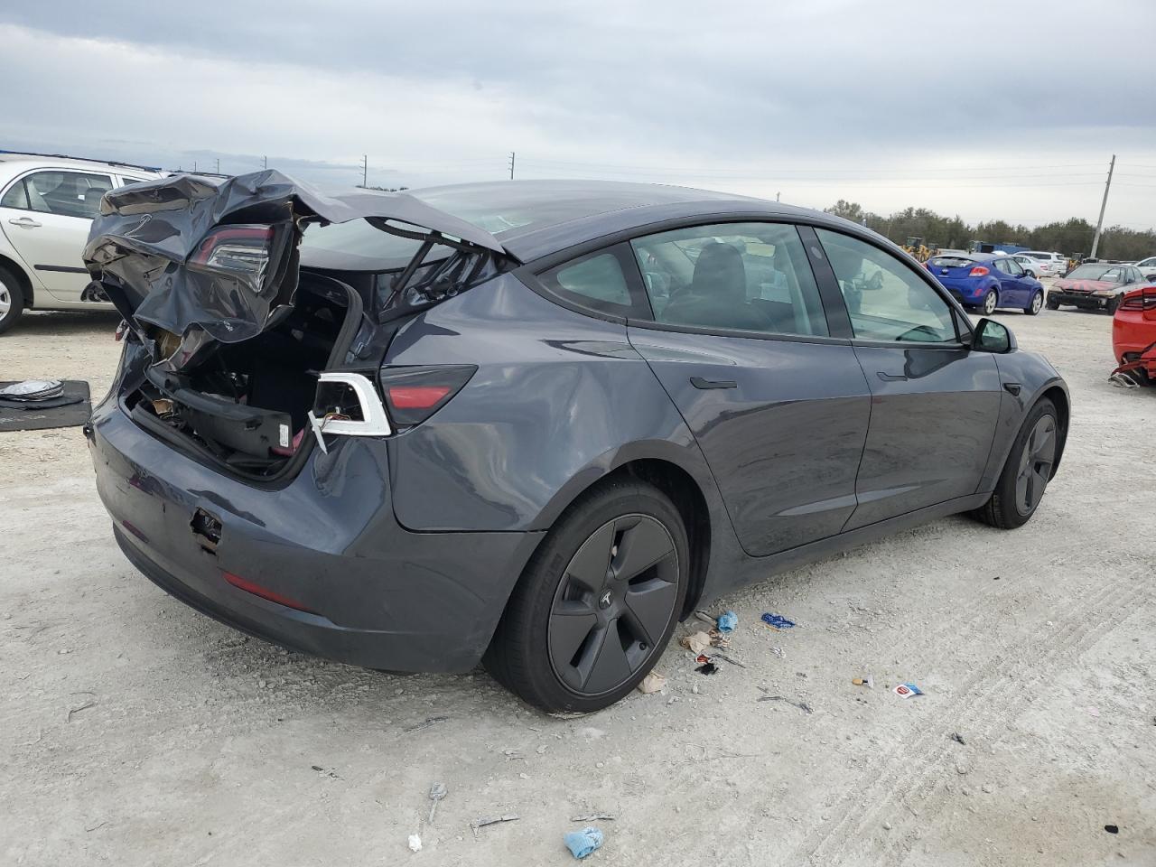 2023 TESLA MODEL 3 - Фото 3