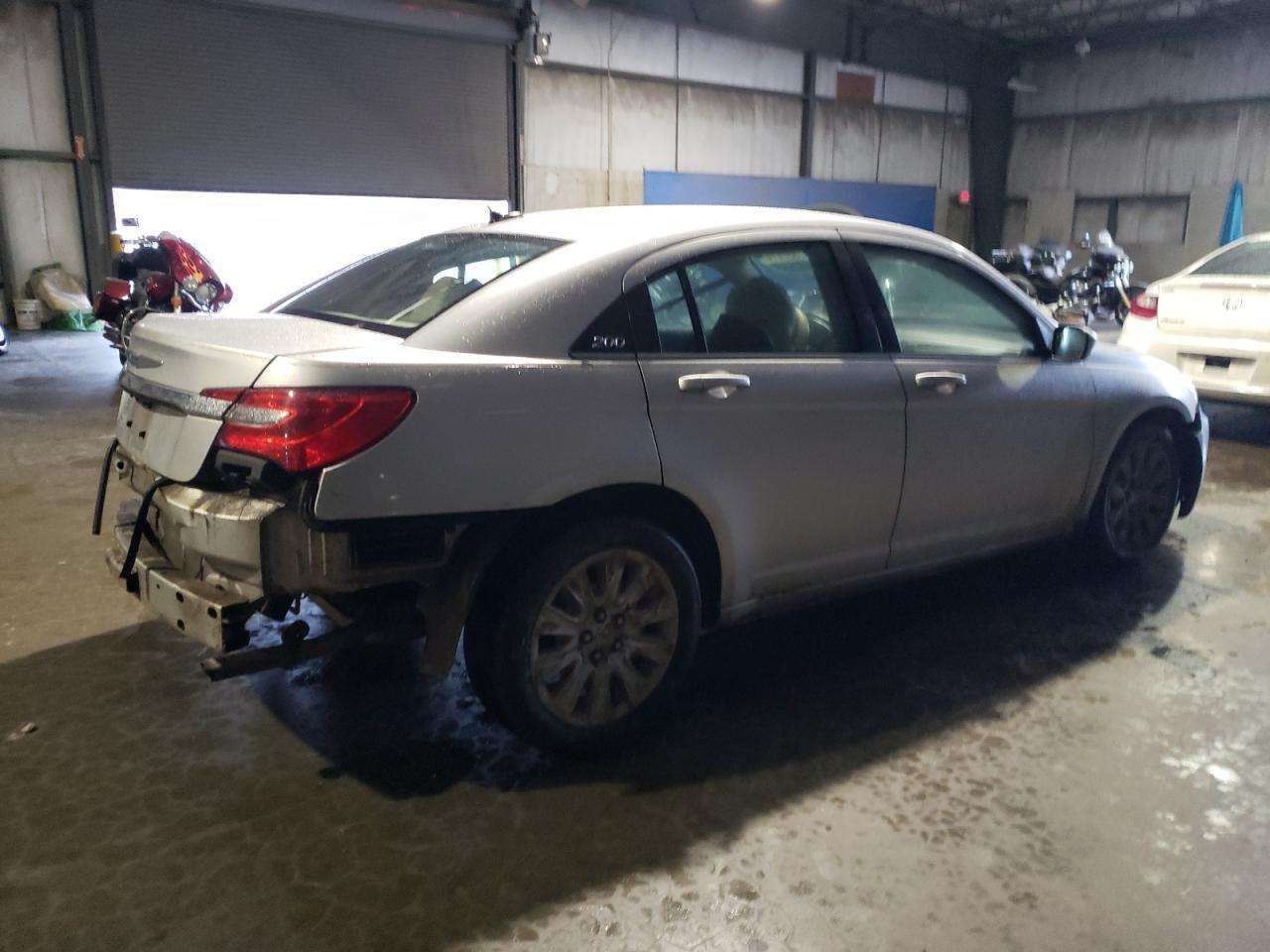 2012 CHRYSLER 200 LX - Image 3