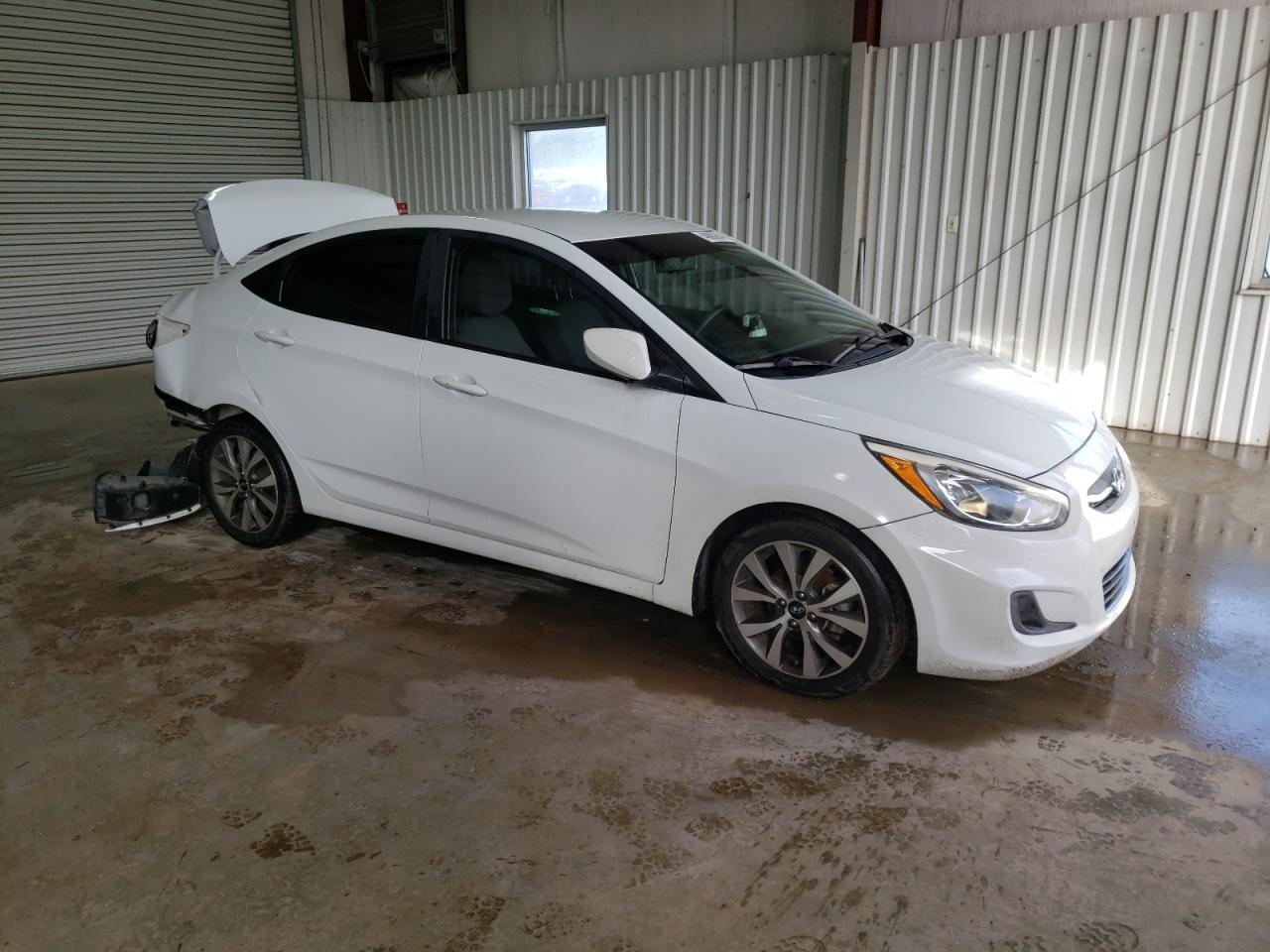 2017 HYUNDAI ACCENT SE - Image 4