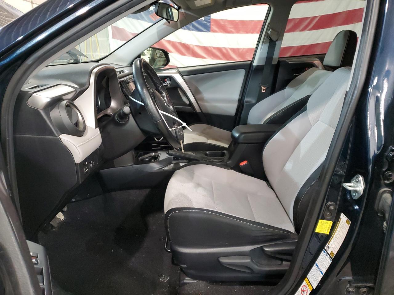 2017 TOYOTA RAV4 XLE - Image 7