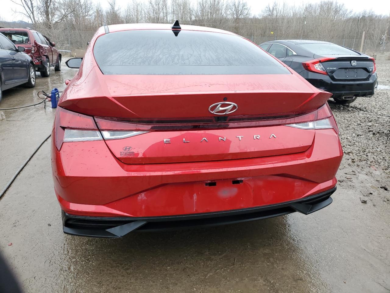 2023 HYUNDAI ELANTRA SE - Image 6