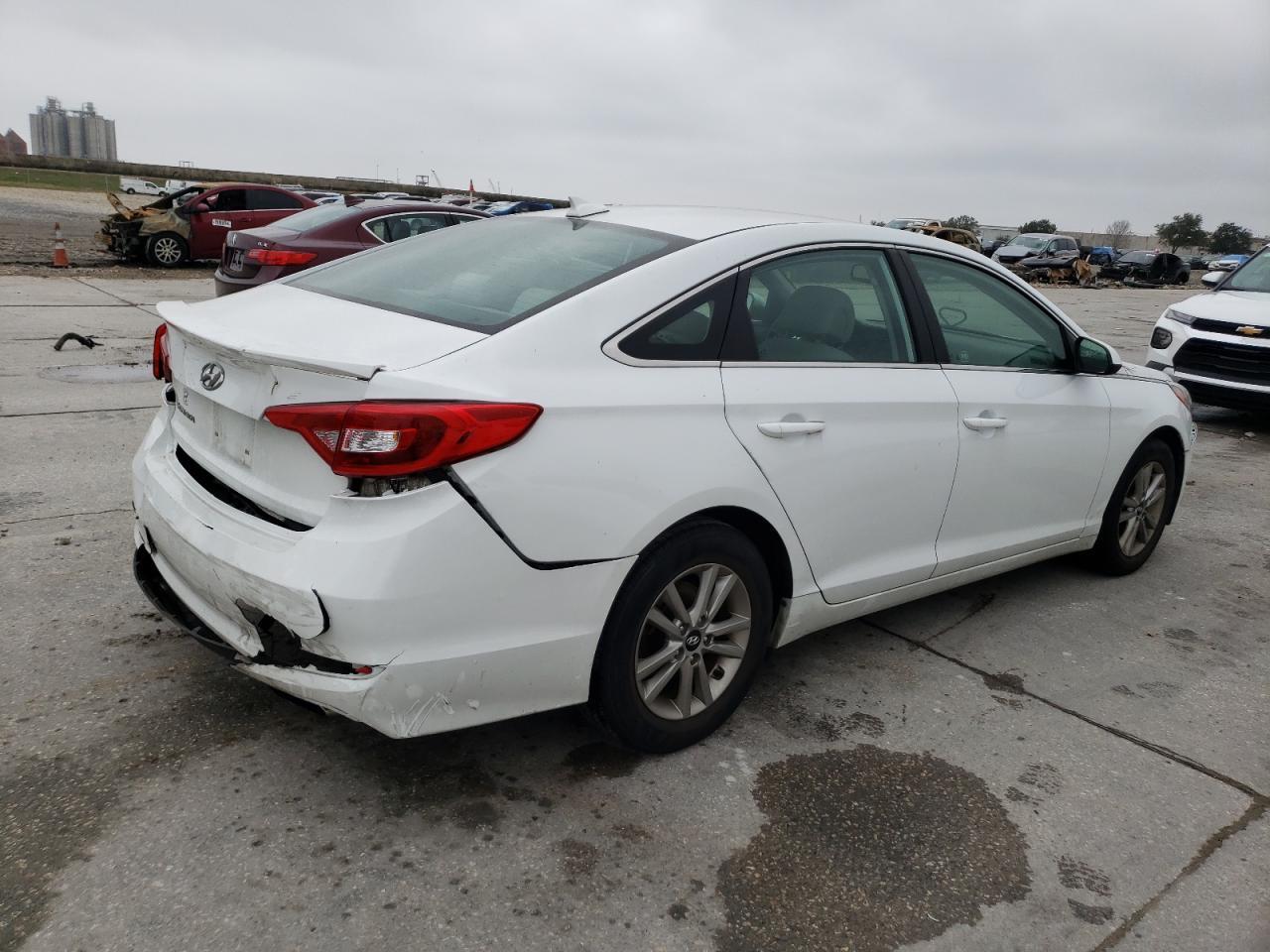 2017 HYUNDAI SONATA SE - Фото 3
