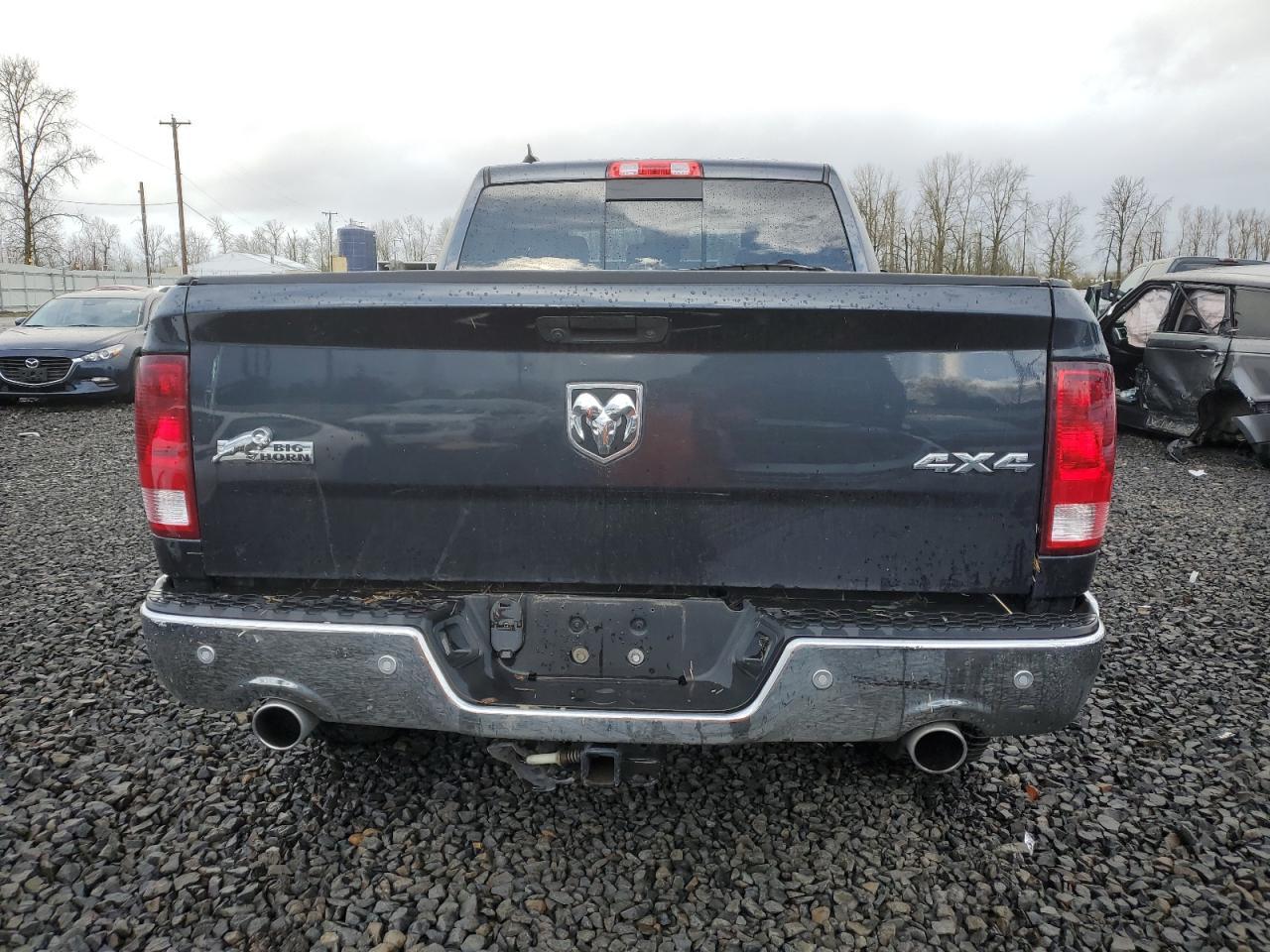 2017 RAM 1500 SLT - Image 6