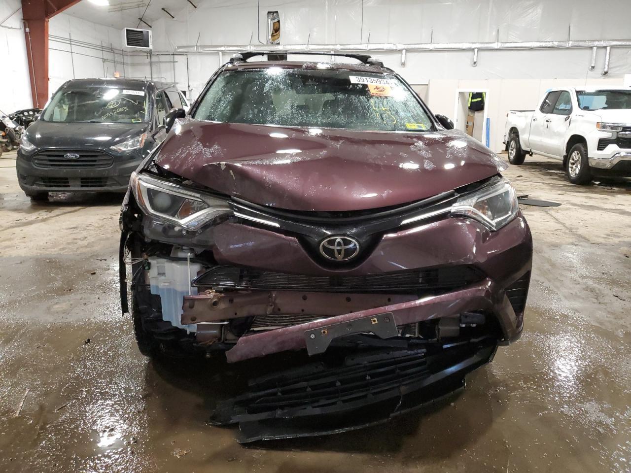 2017 TOYOTA RAV4 LE - Фото 5