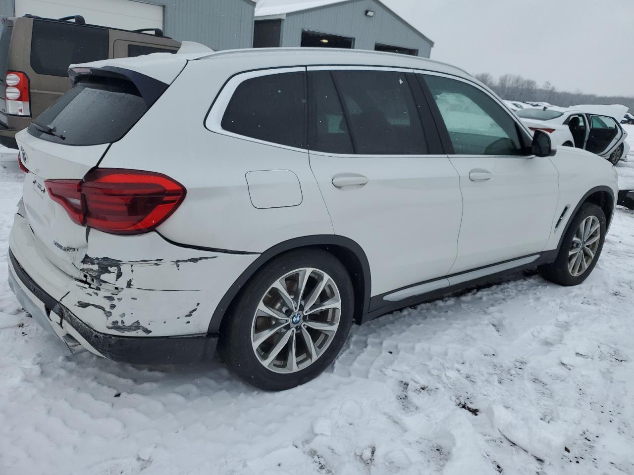 2019 BMW X3 XDRIVE3 - Image 3