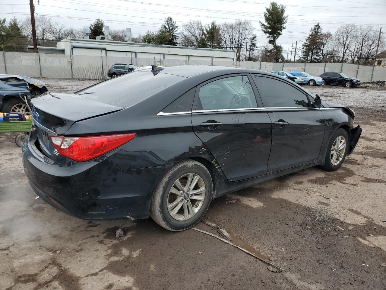 2013 HYUNDAI SONATA GLS - Фото 3
