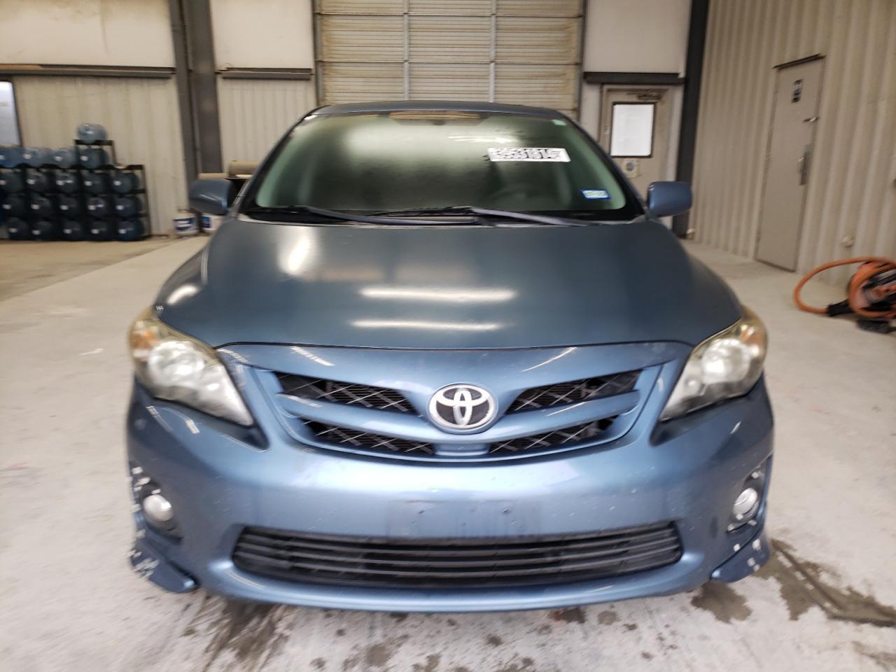 2013 TOYOTA COROLLA BA - Фото 5