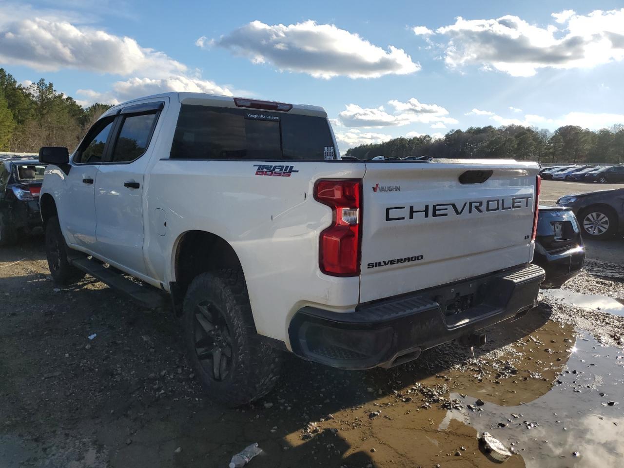 2021 CHEVROLET SILVERADO - Фото 2