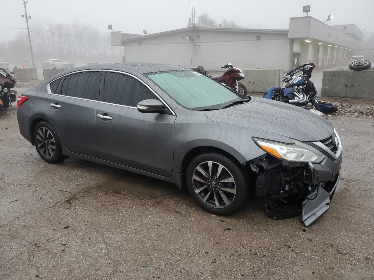 2016 NISSAN ALTIMA 2.5 - Фото 4