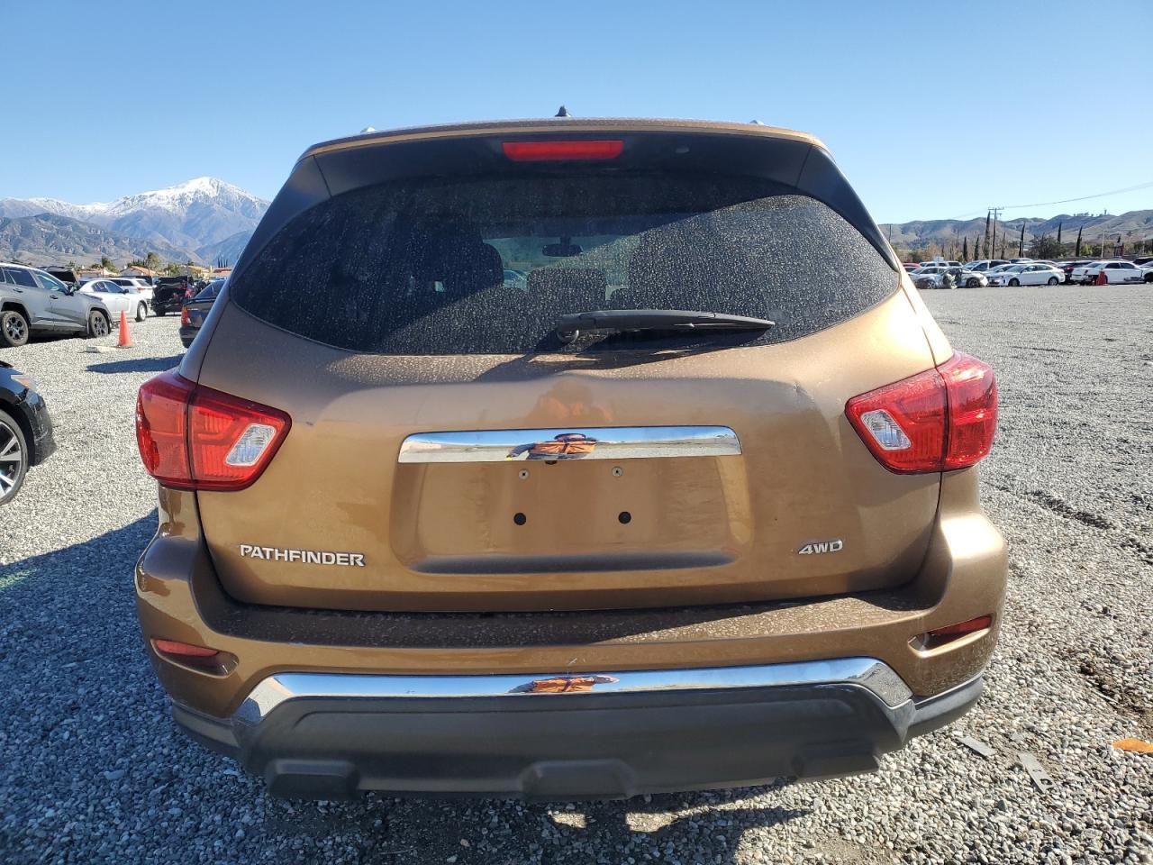 2017 NISSAN PATHFINDER - Image 6