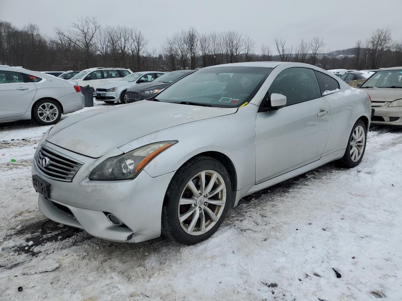 2011 INFINITI G37