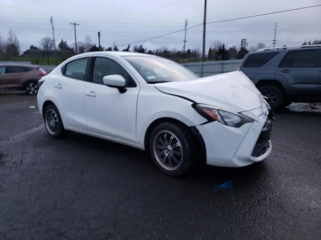 2017 Toyota Yaris Ia - Фото 4