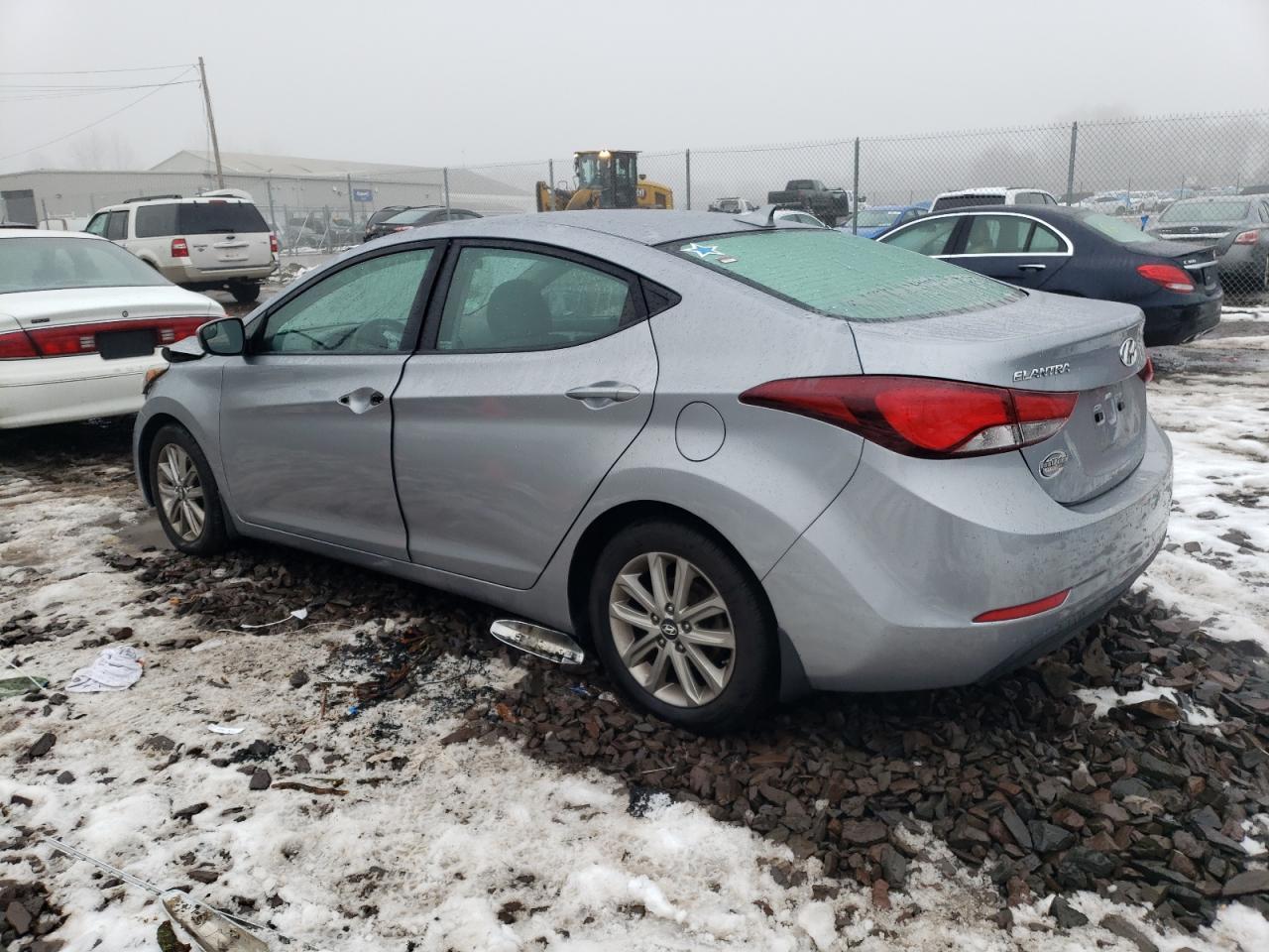 2015 HYUNDAI ELANTRA SE - Image 2