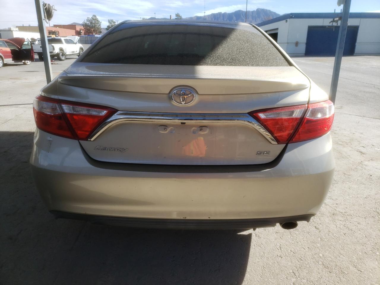 2016 TOYOTA CAMRY LE - Фото 6