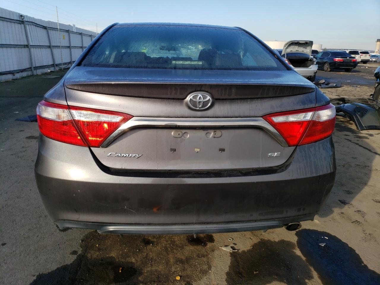 2015 TOYOTA CAMRY LE - Image 6