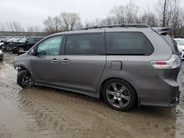 2017 Toyota Sienna Se - Фото 2
