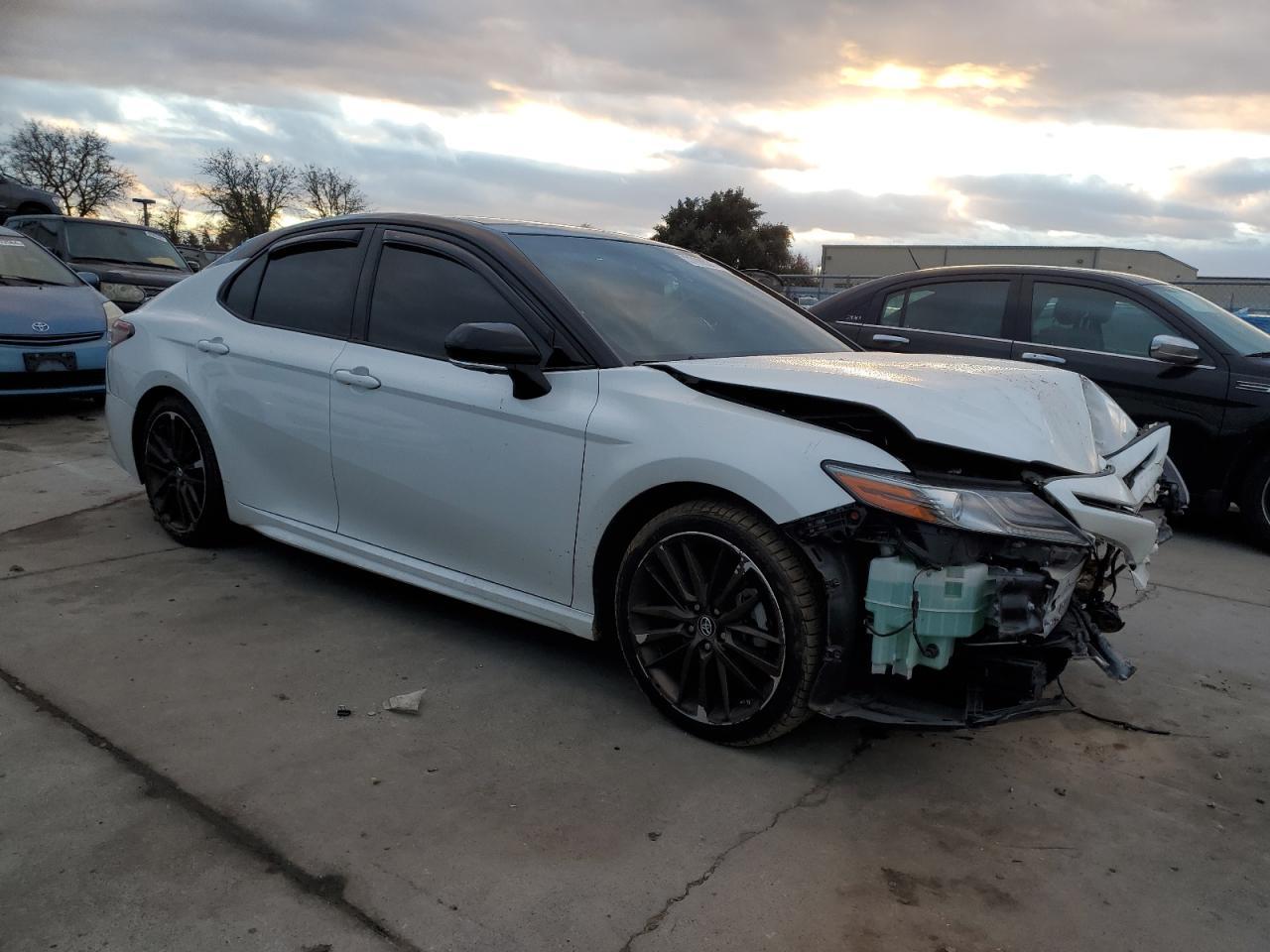 2018 TOYOTA CAMRY XSE - Image 4