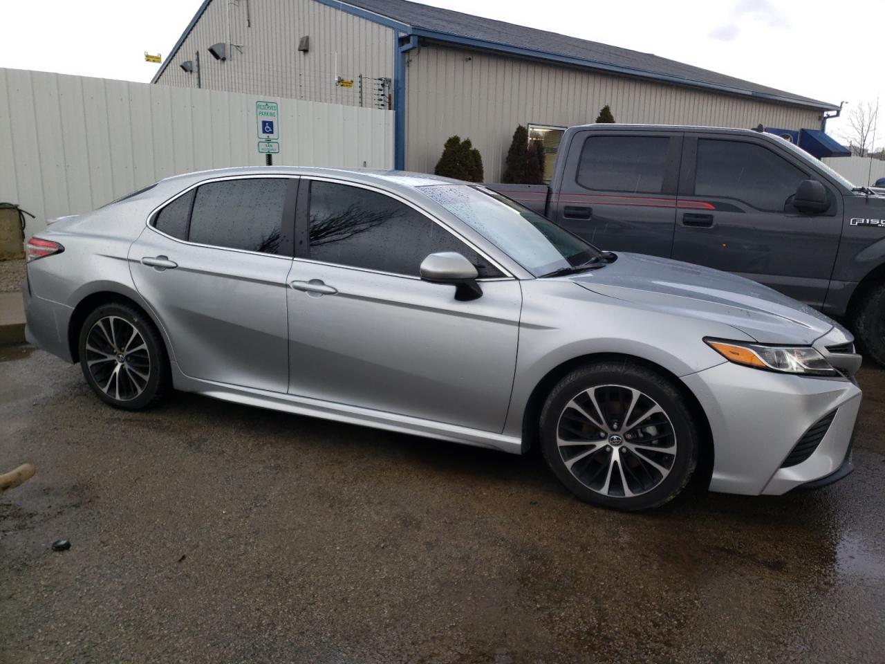 2018 TOYOTA CAMRY L - Фото 4